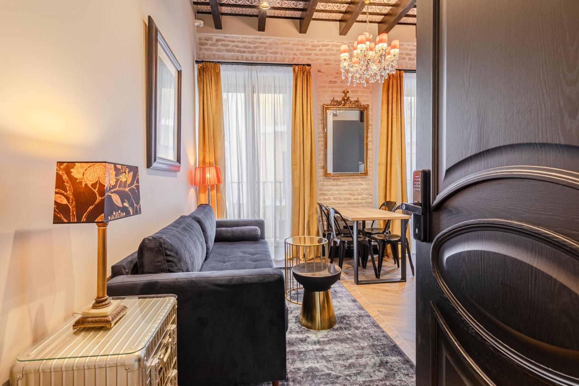 Casa 1862 Heritage By Unique * Sevilla
